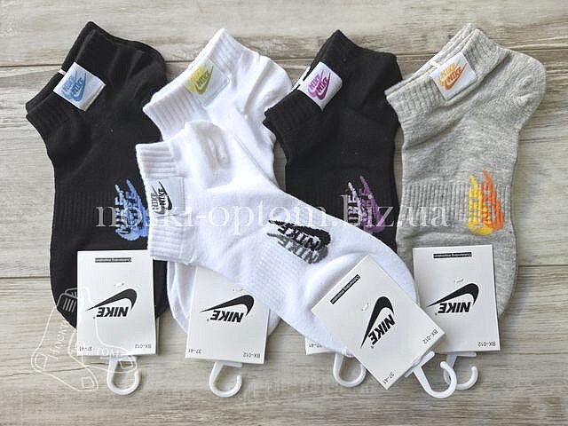 Шкарпетки жіночі бавовняні ТМ «NIKE» тонкі, асорті кольорів, короткі з нашивкою, BX012.